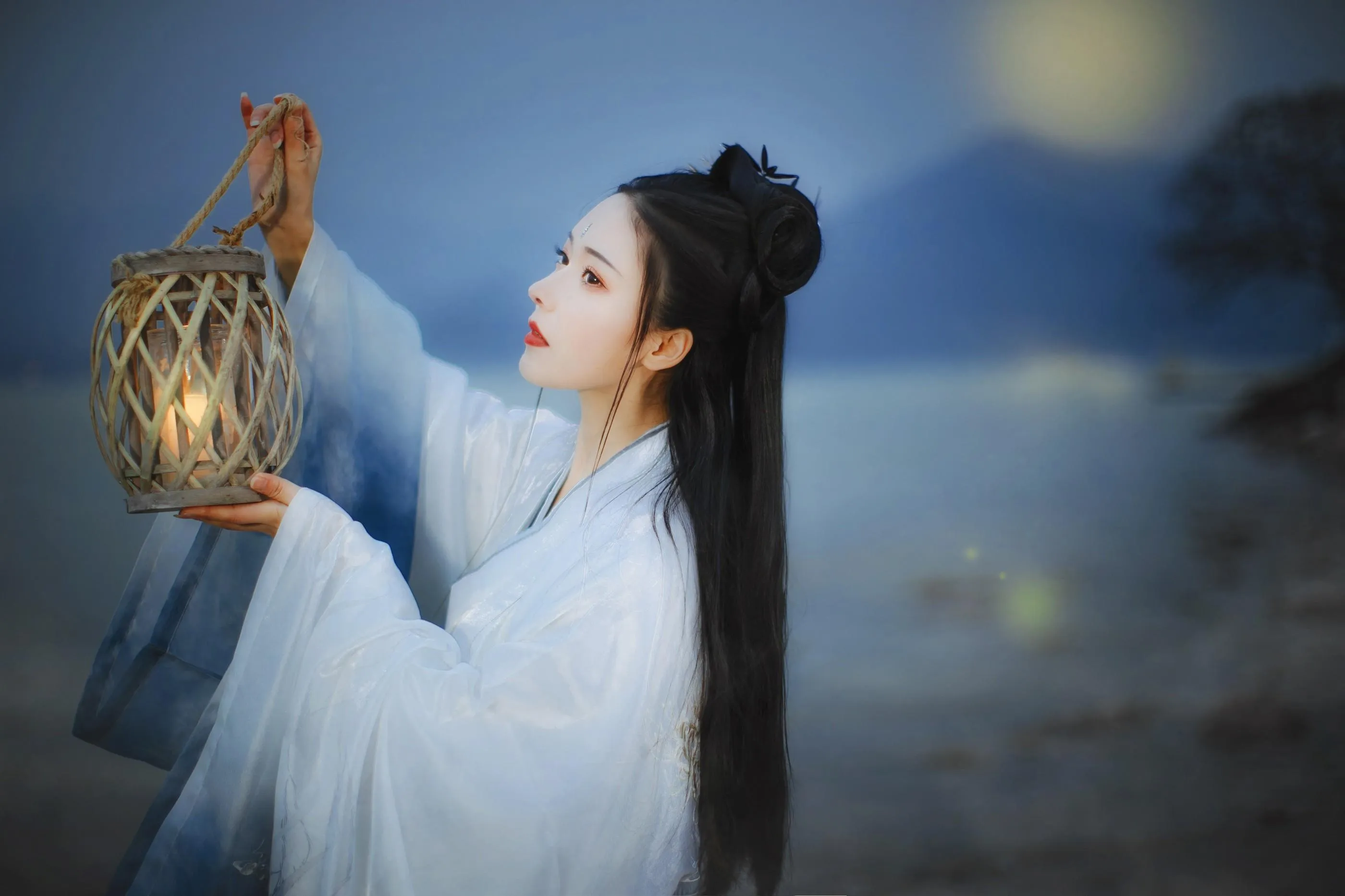 [YITUYU艺图语]2021.10.28 海底月 葵花花花儿 [20P]插图2